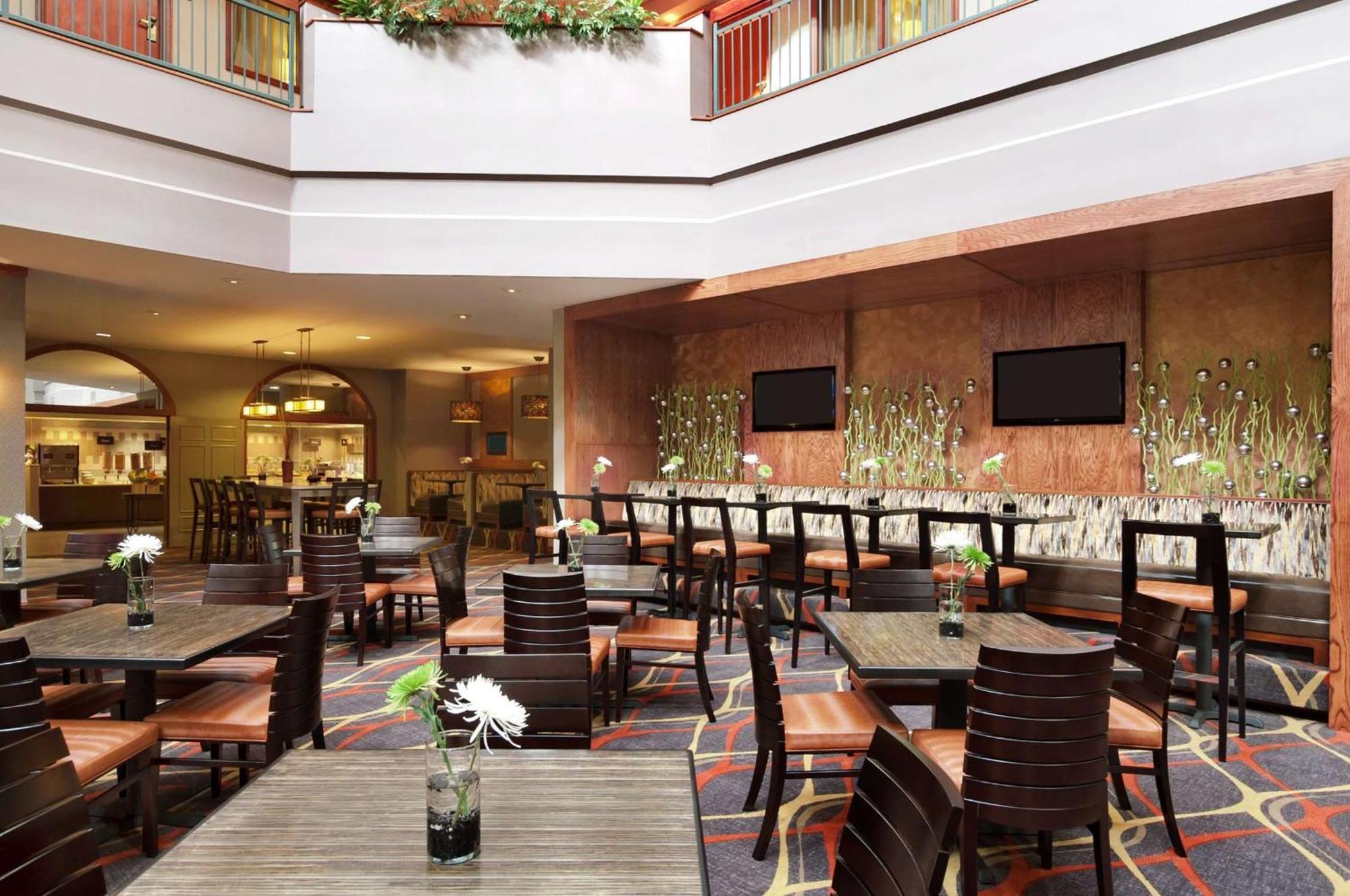 Embassy Suites By Hilton Dallas Near The Galleria Exterior foto